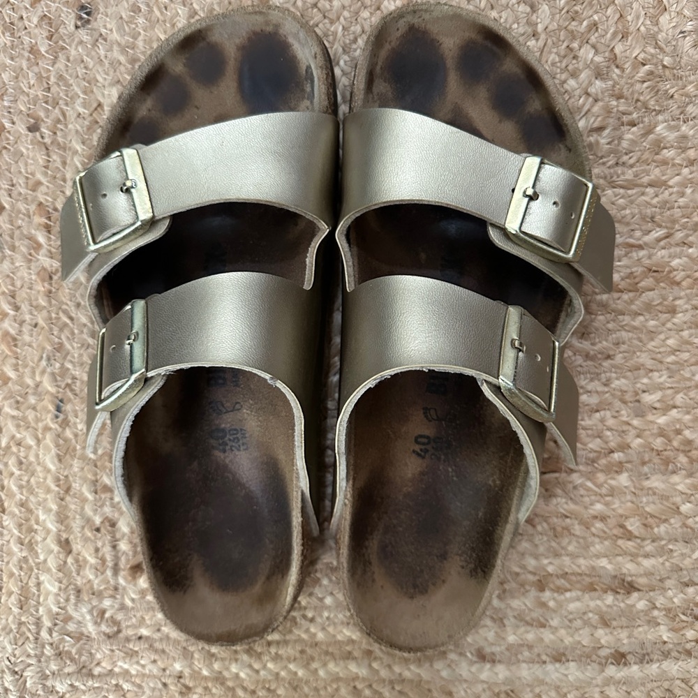 Birkenstock Arizona Gold Buckle Strap Sandals EUC 40